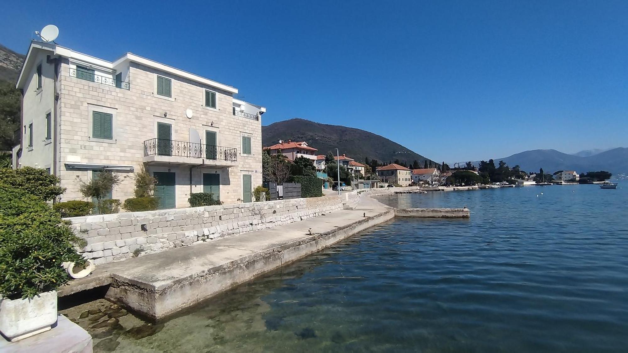 Rooms Beba Herceg Novi Buitenkant foto